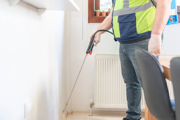 Best Exterminator Services  in Seaside, OR